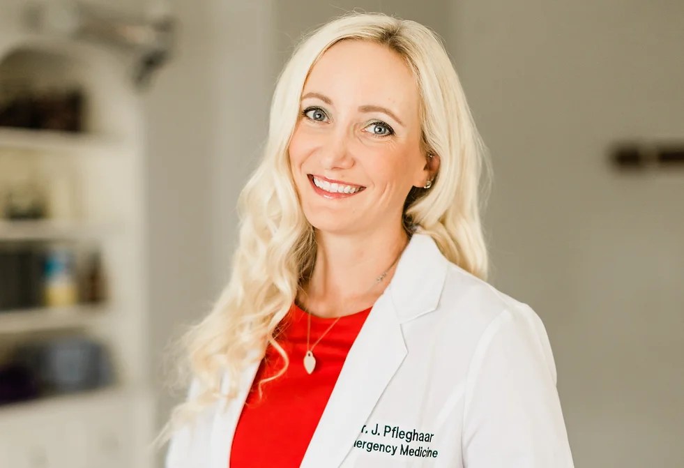 About Dr. Jen Dr. Jen Pfleghaar