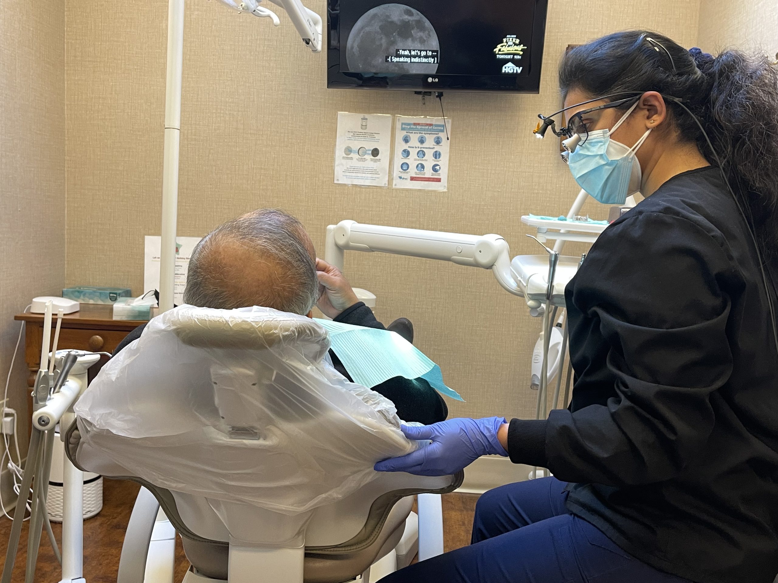 Pinky Chairside Dr. Mingos & Associates