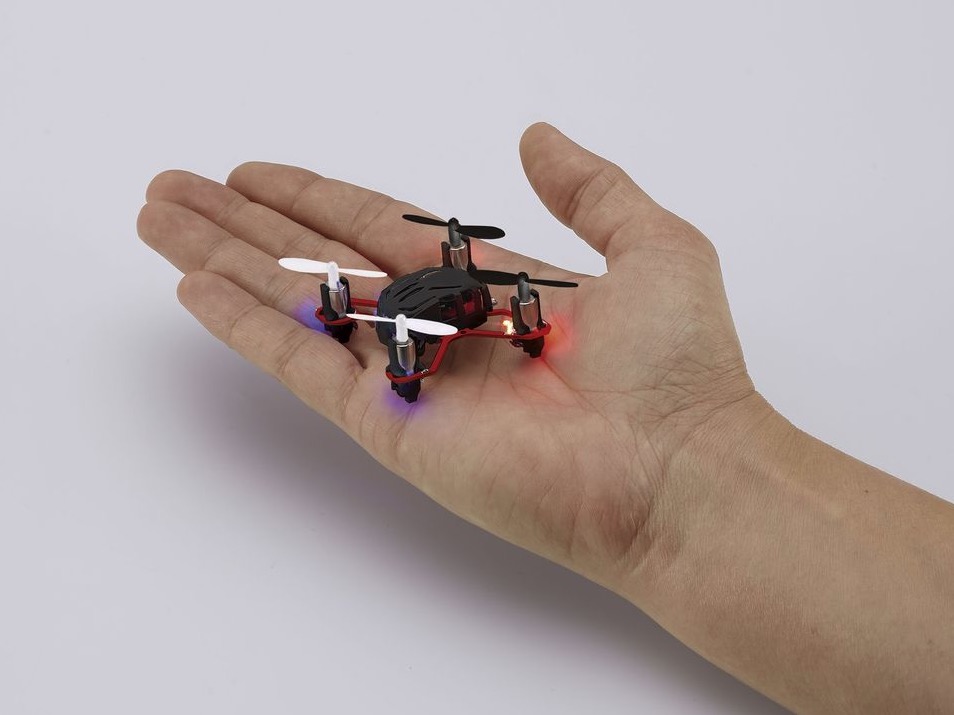 Revell Control 23971 Nano Drohne Test / Vergleich / Bewertung