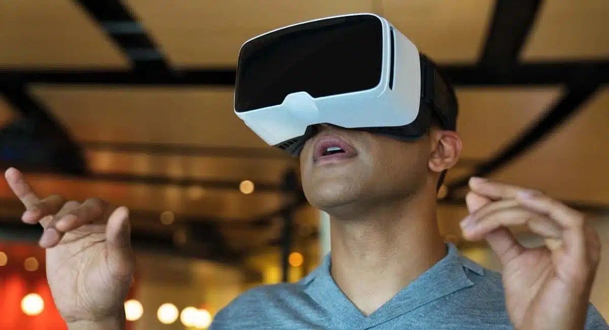 Virtual Reality Therapy 3 Best Therapy of VR Headsets