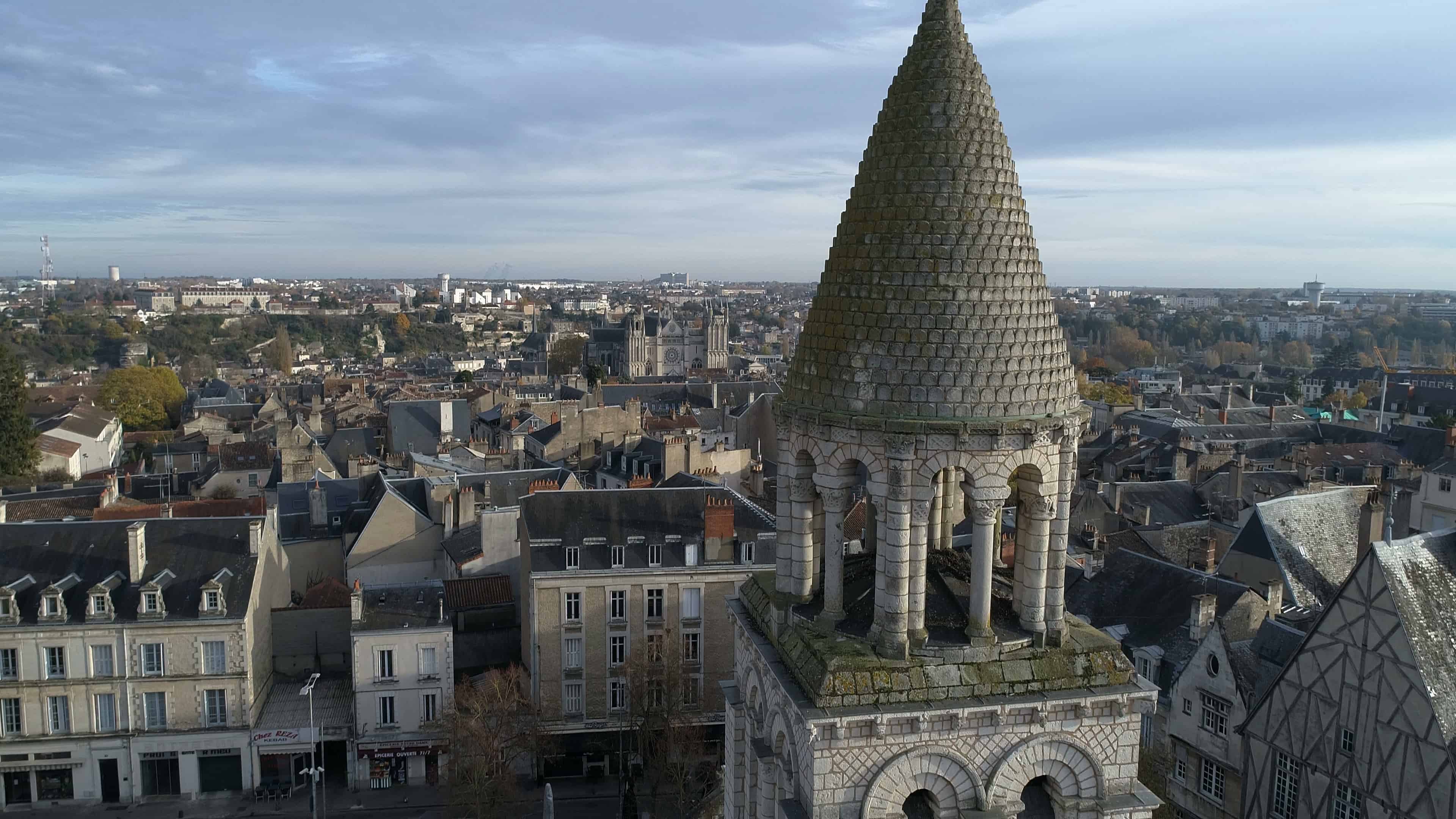 Prises de vues aériennes de Grand Poitiers Drone Experience