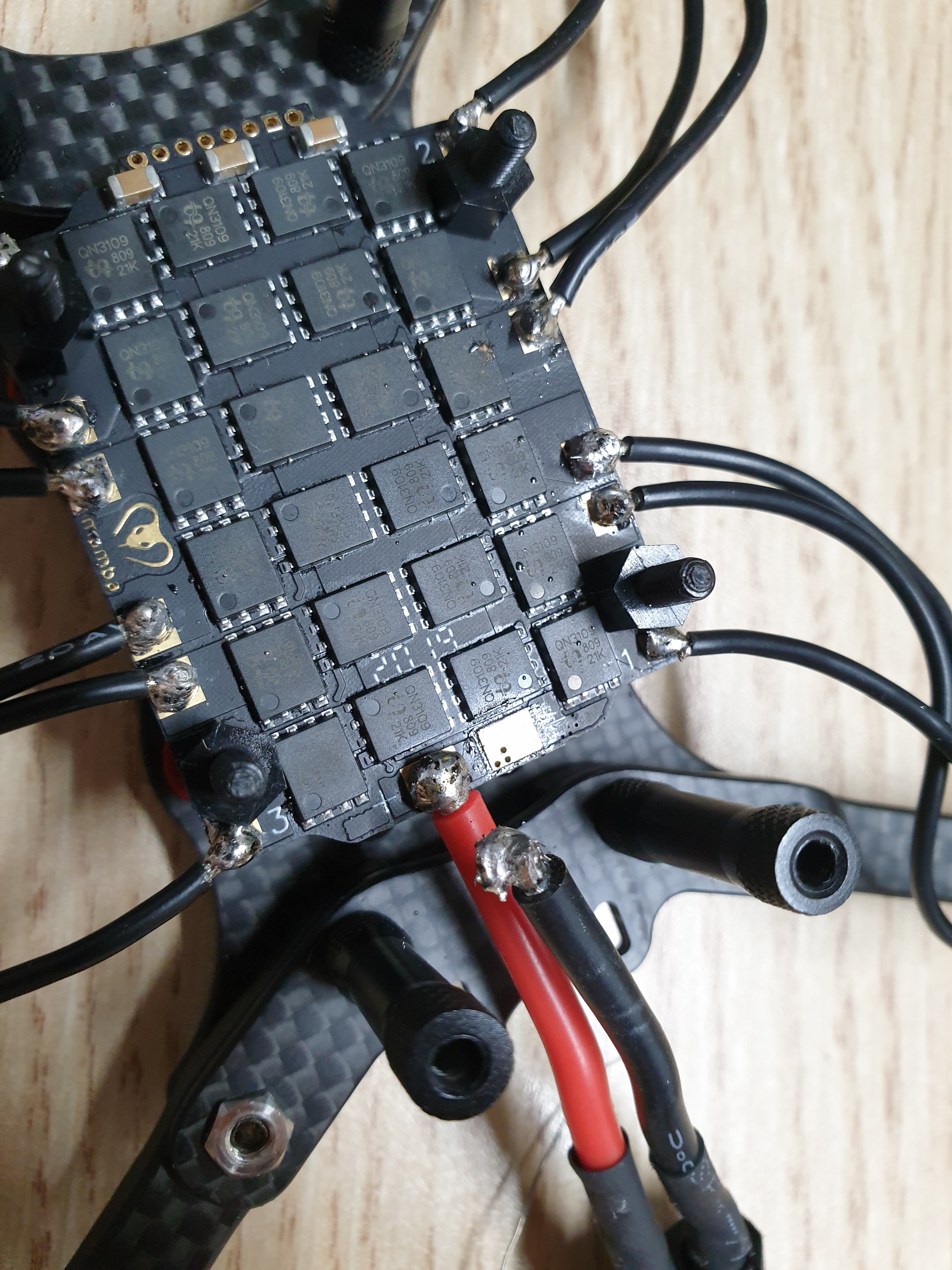 Difficulties to solder cable to ESC pad Help
