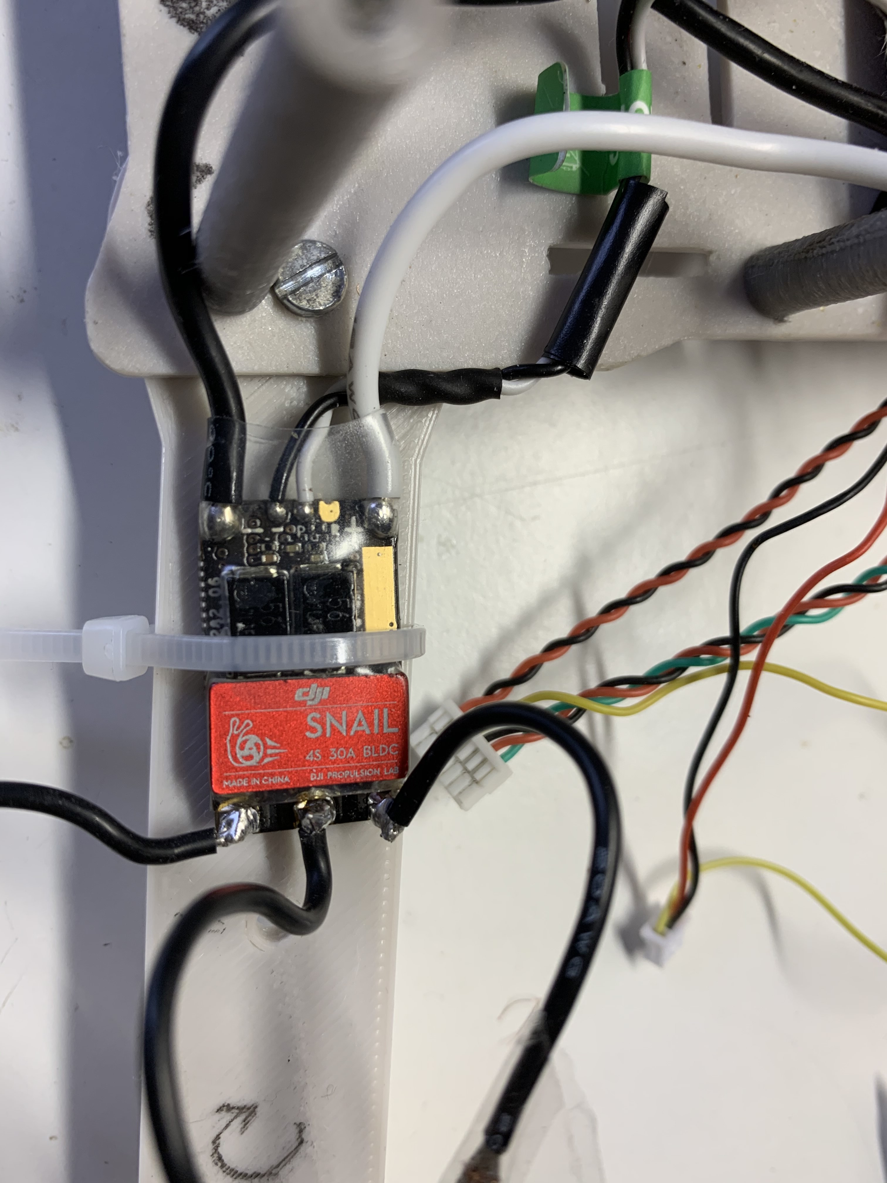 Esc beeping and motors jerking when trying to calibrate escs on
