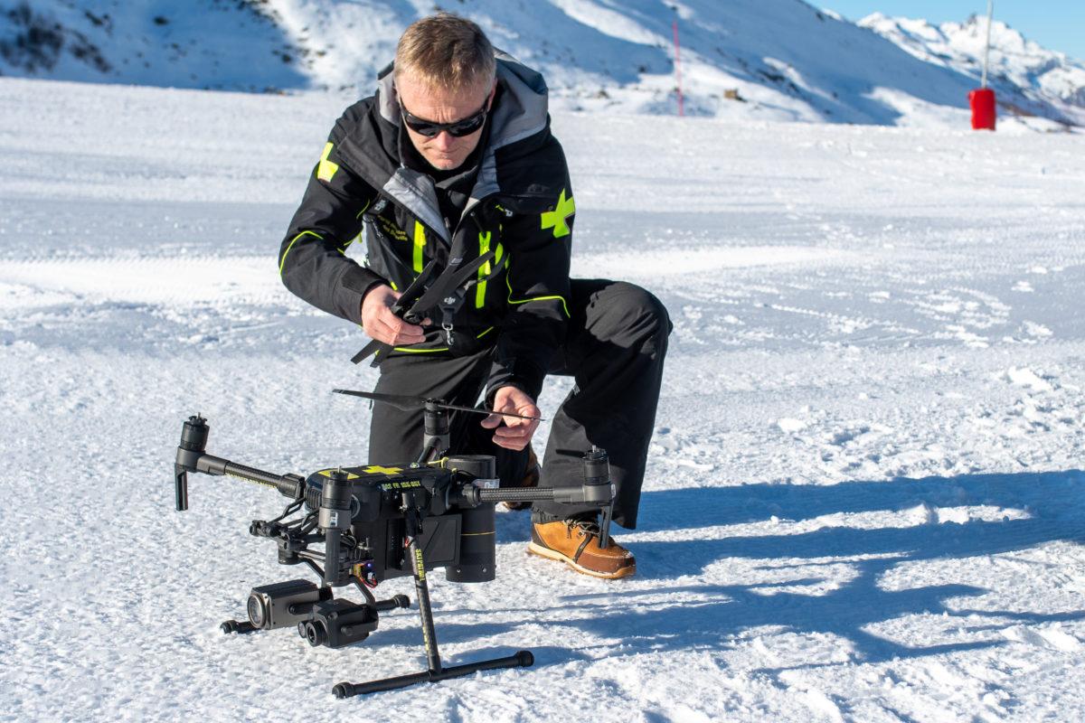 6 useful tips when flying a drone and shooting photos in cold weather