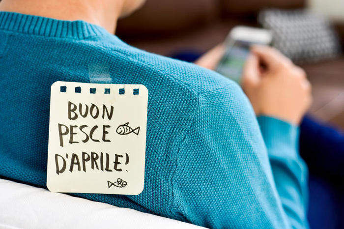 Pesce d’Aprile 2020 scherzi divertenti video da inviare su WhatsApp
