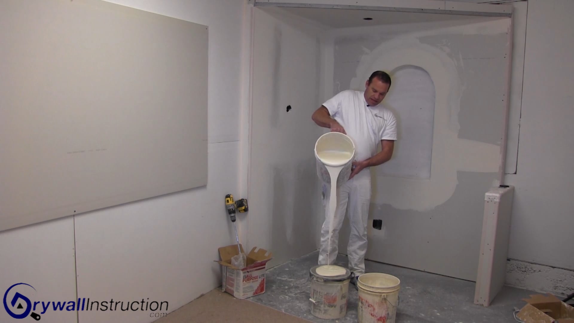 Mixing Spray Texture Drywall Instruction