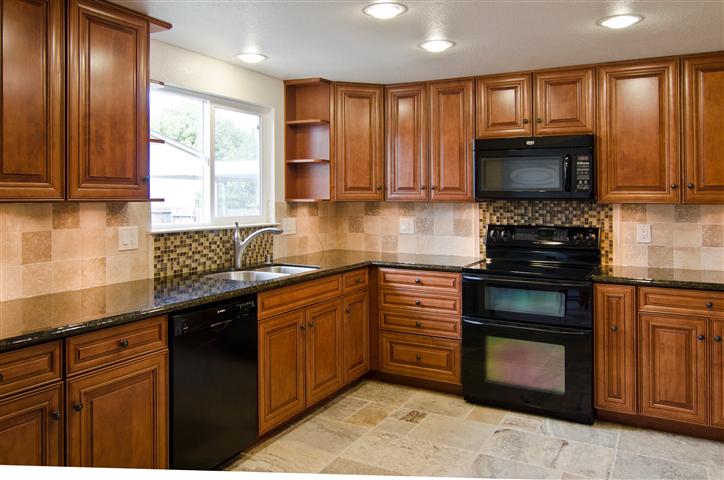Vacaville Kitchen Remodel Contractor | Marble Tile Back Splash
