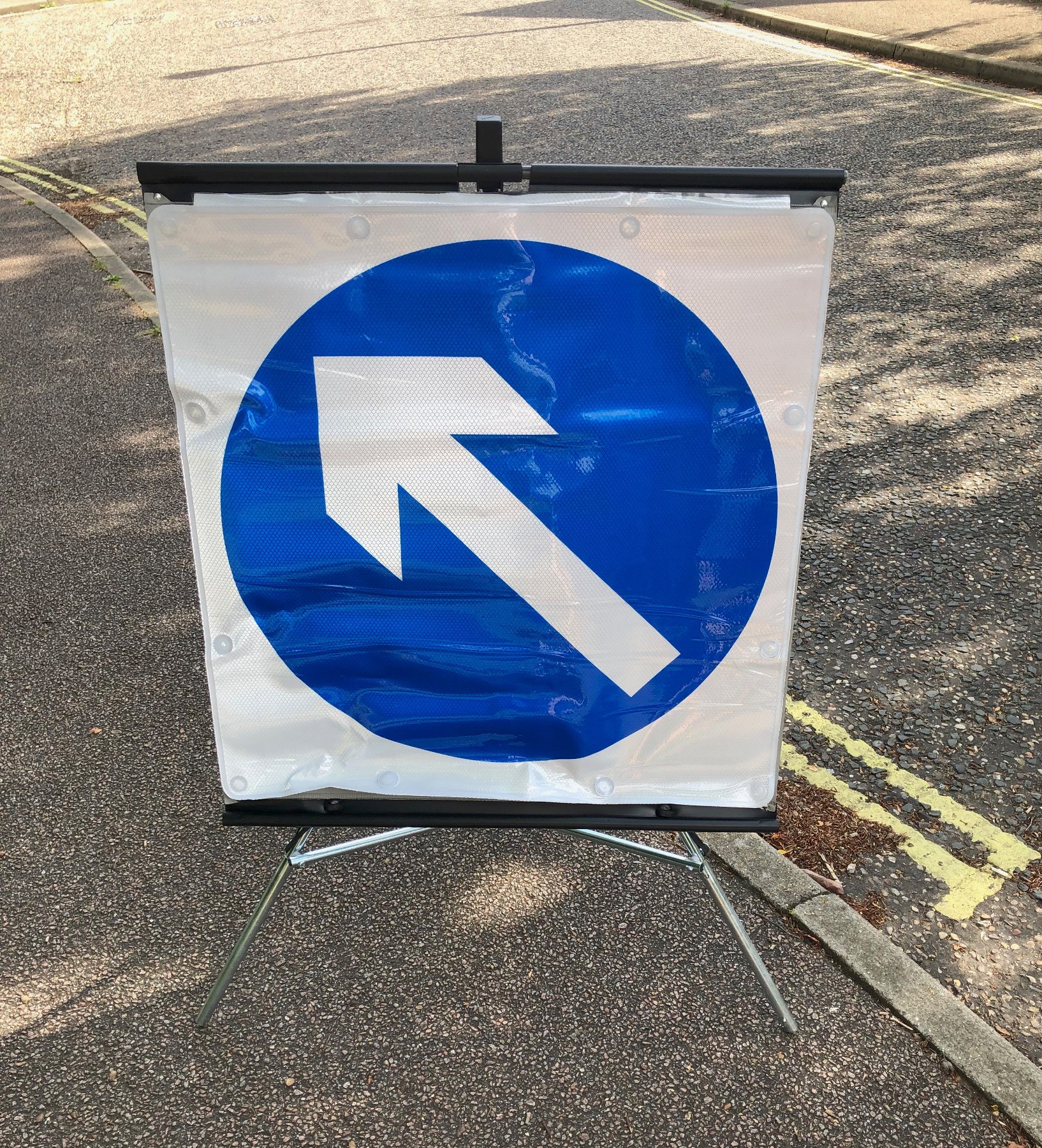 Bespoke Flexible Safety Signs & Fold Up Reflective Road Signs