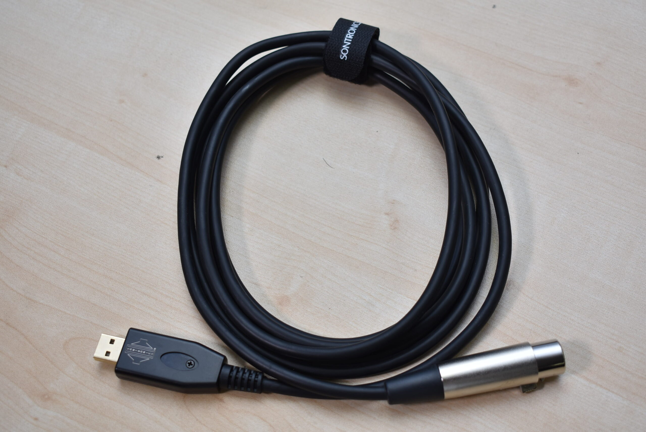 マイクをUSBに接続するケーブル!? 7色のダイナミックマイク SONTRONICS PODCAST PROと同時登場