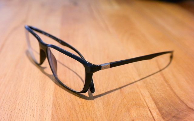 A Guide to Buying Glasses Online