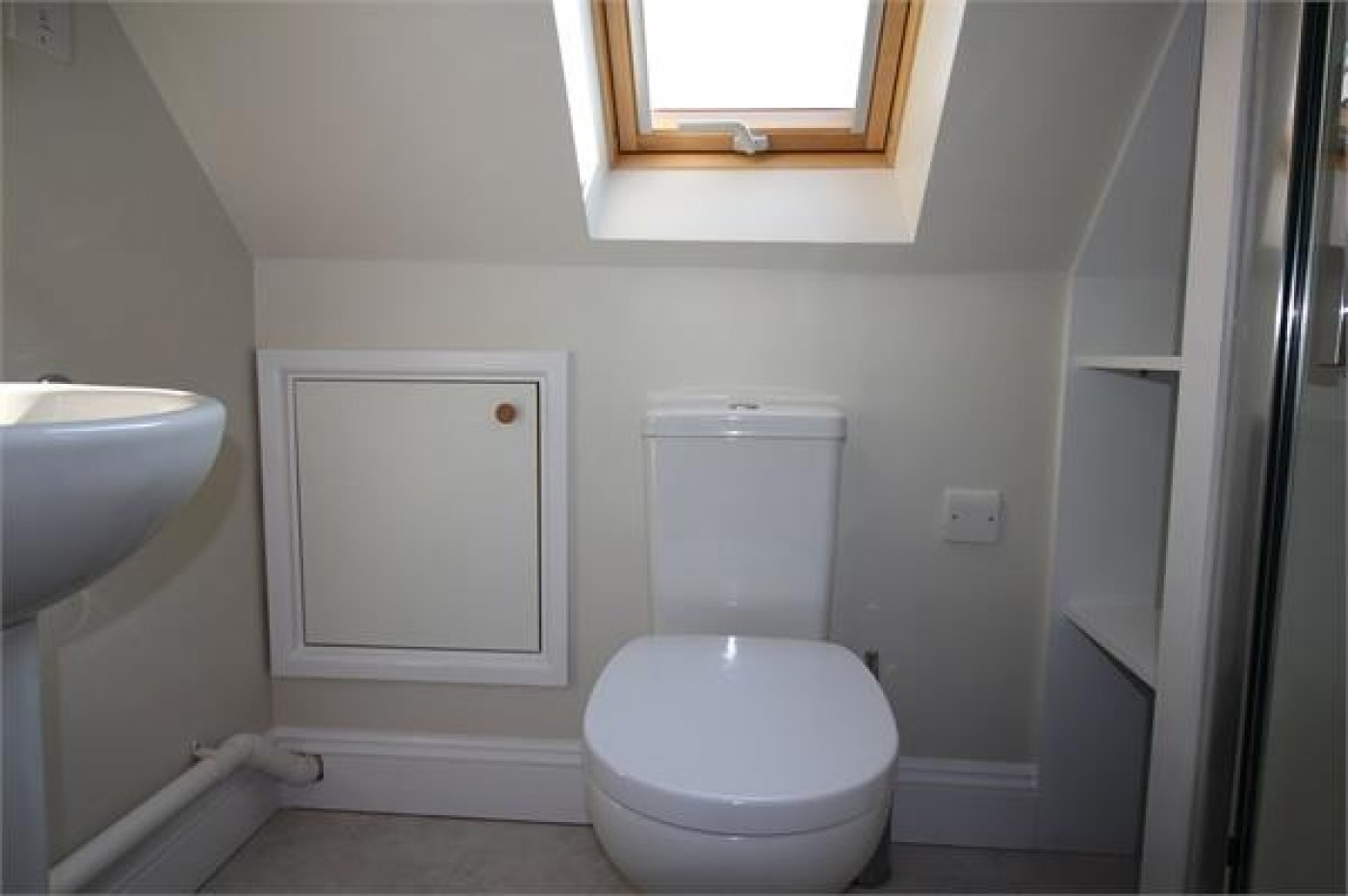 St Leonards Road, Nazeing, Waltham Abbey, Commercial