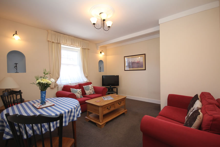 Robins Nest Dunster Village