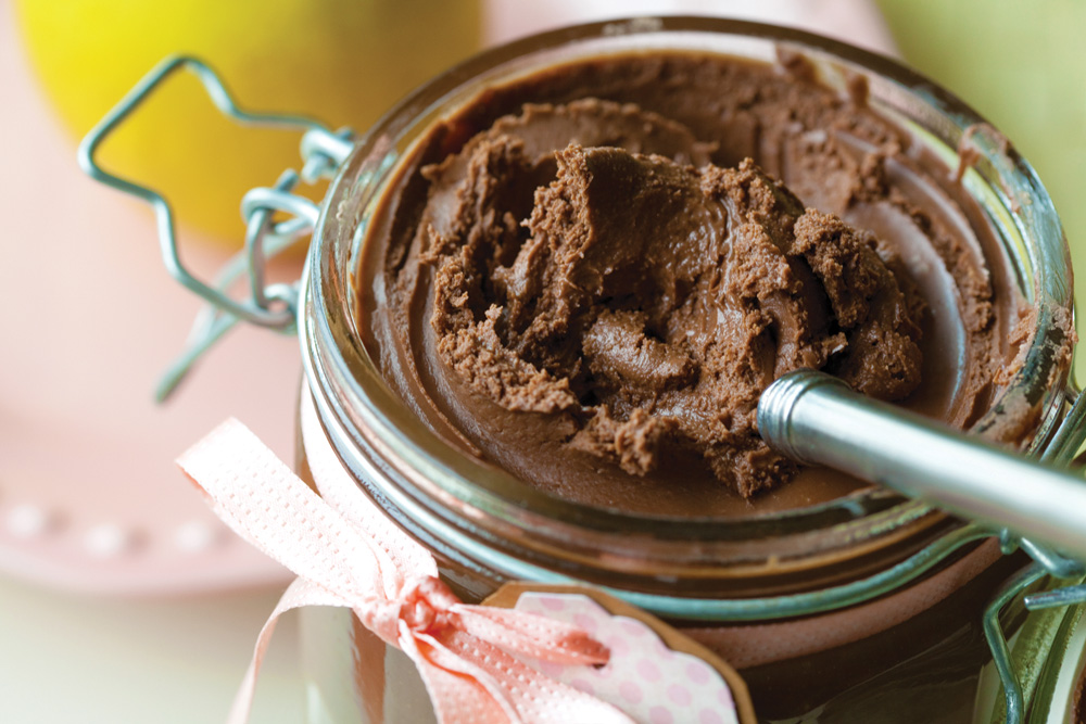 Homemade Chocolate Hazelnut Spread