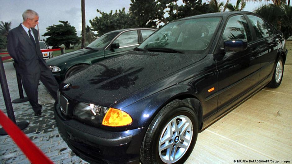 Imported vehicles go on sale in Cuba ending decadesold ban News DW