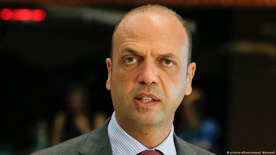 Police nab top Italian mafia leaders News DW 30.01.2016