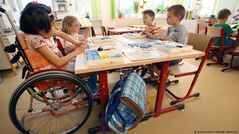 Study inclusion of special needs children on the upswing in German schools News DW 03.09.2015