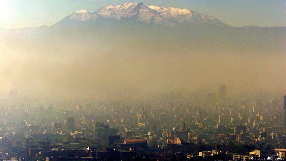 Mexico City alarm bells ring over worst air pollution in a decade