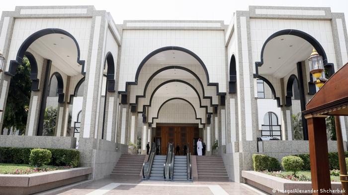 Gunman attacks Saudi royal palace in Jeddah News DW 07.10.2017