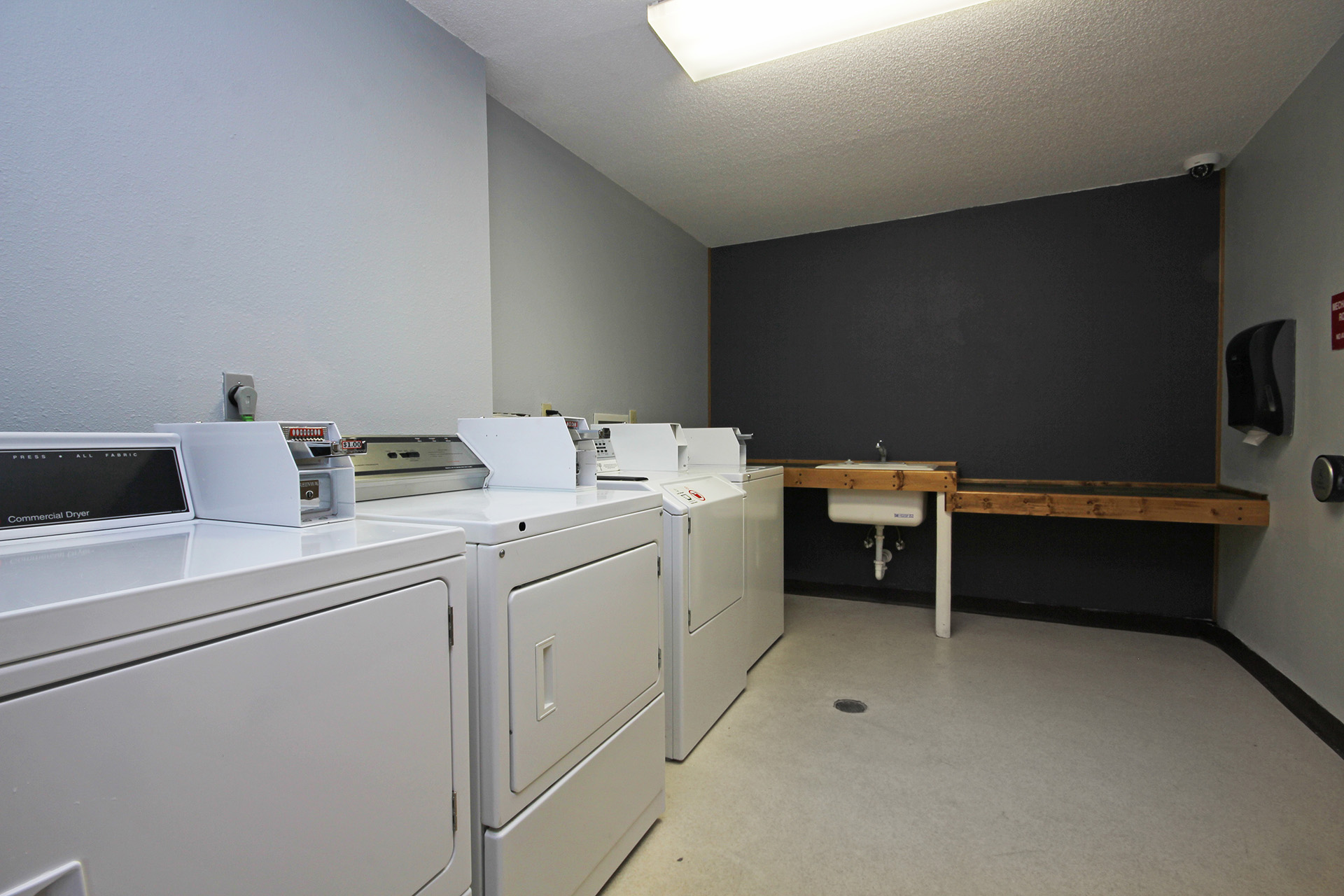 Southside Square Apartments DW Jones Management, Inc.