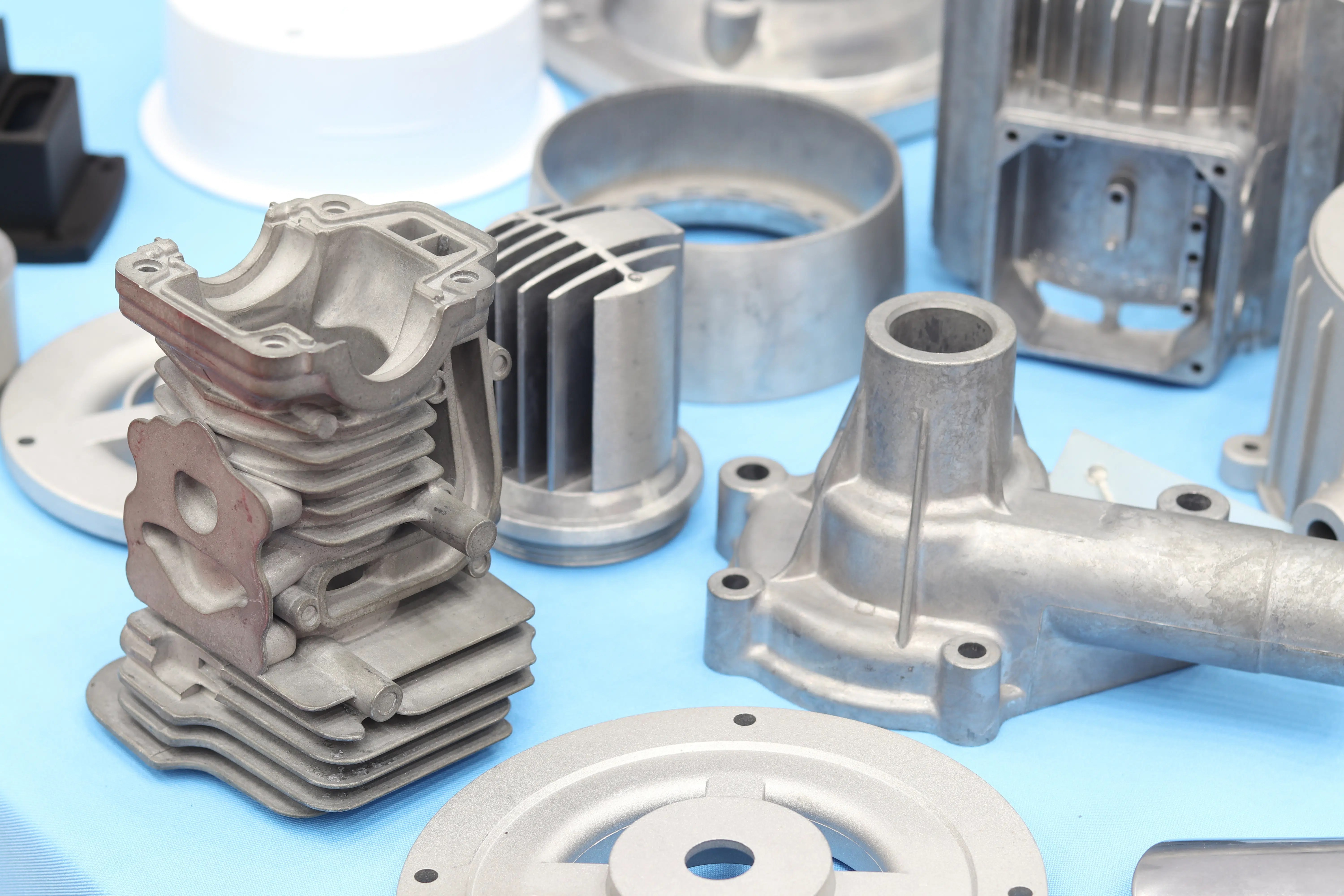 Die Casting Vs. Injection Molding DyCast Specialties Corporation