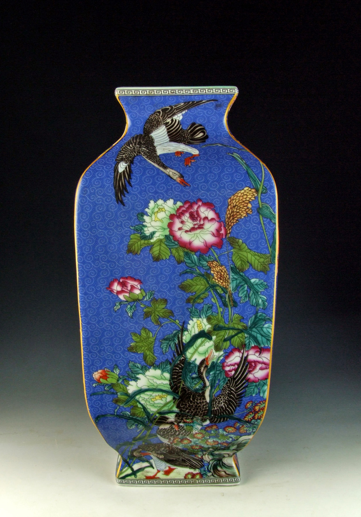 Chinese Antique Enamel Ware Color Porcelain Vase with Flower&Bird