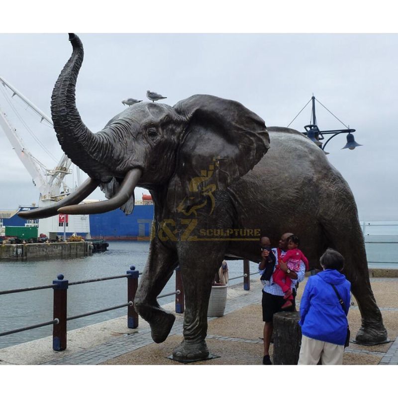 Lifesize outdoor metal bronze decorative elephant animal sculpturea