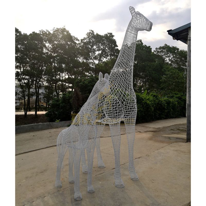 Outdoor life size metal giraffe garden statue for sale