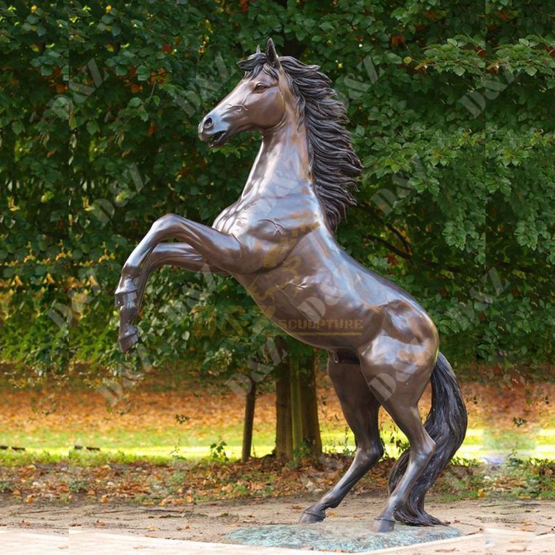 Outdoor large metal horse statue for sale