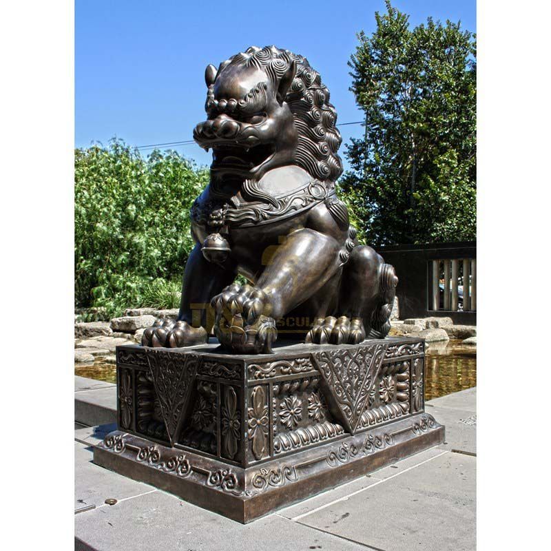 Chinese Large antique bronze foo dog statue lions sculpture for sale