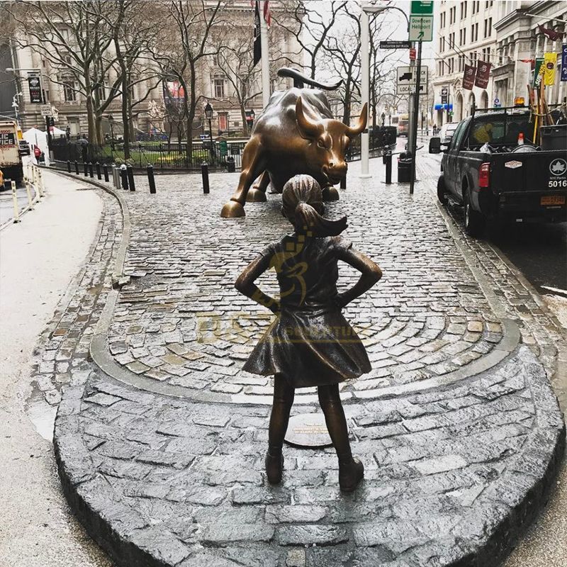 The wall street bull fearless girl statue replica