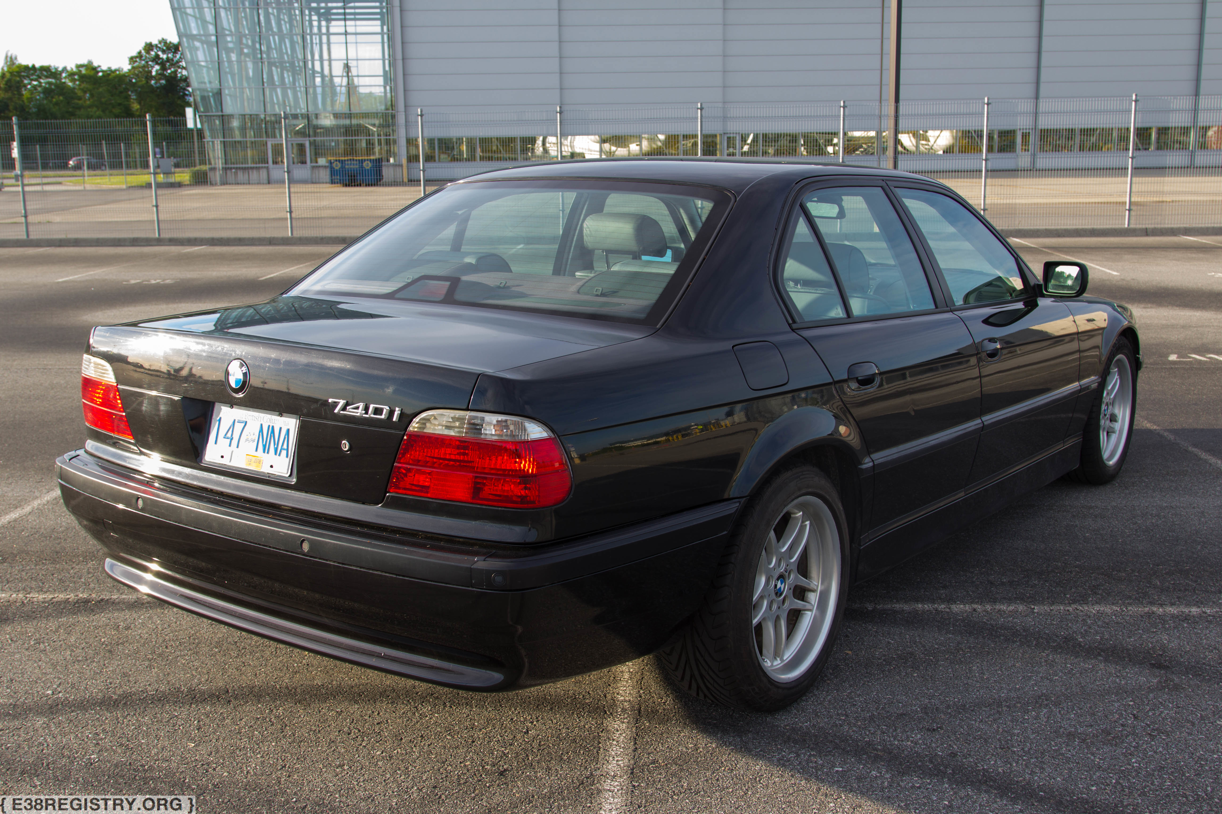 303 bmw cosmosschwarz