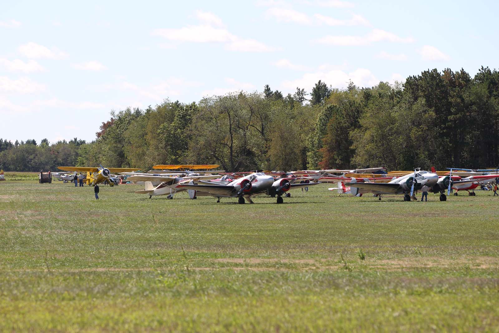 2012 Grassroots FlyIn Roundup Cheeseland Chapter EAA 431 Brodhead