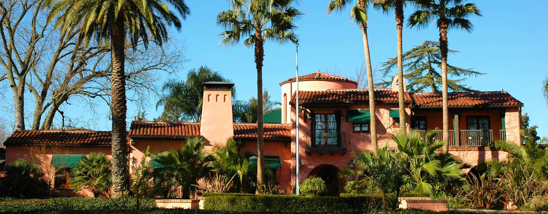 Elizabeth Glass, Las Palmas Realty