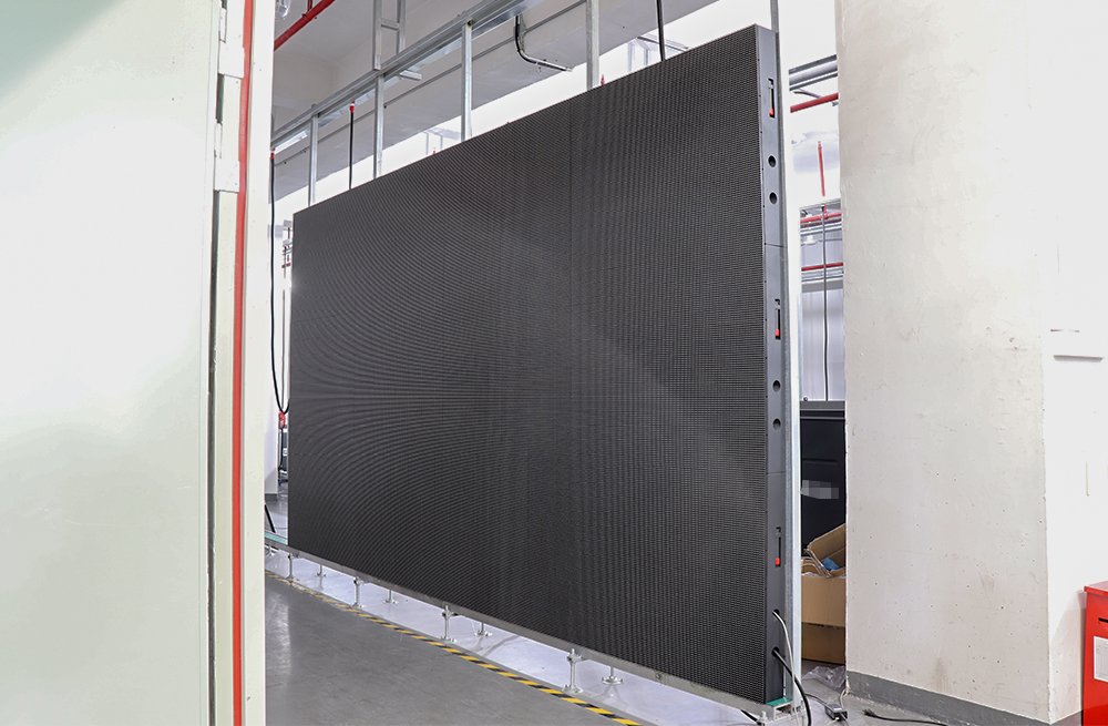 Fixed Installation P8 Outdoor Waterproof LED Screen to Spain 4.096×2
