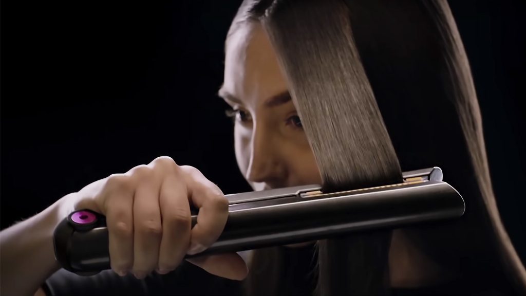 Dyson Corrale VS GHD Gold Hair Straightener Which is better? EAL Care