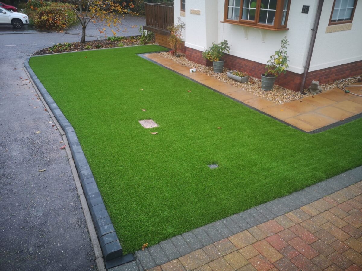 Artificial Grass Installation Torquay, Exeter & Plymouth Easigrass Devon