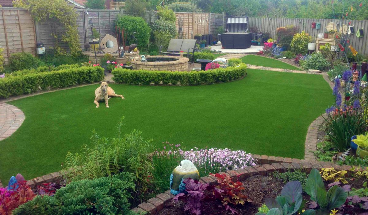 The Best Garden Surfaces for Dogs & How to Make a DogFriendly Garden Easigrass Cambridgeshire