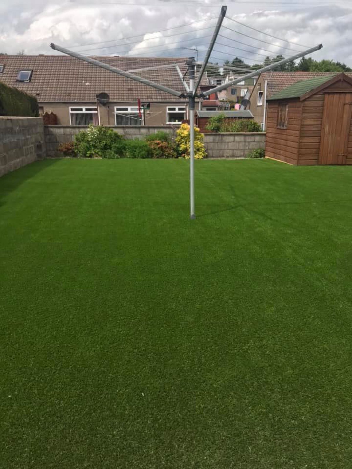 Artificial Grass for Gardens in Belfast, Armagh & Strabane Easigrass