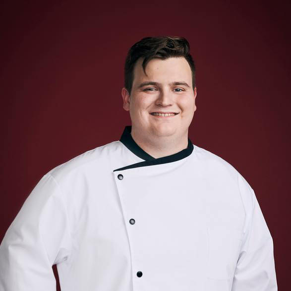 ECC Alum Trenton Garvey is ‘Hell’s Kitchen’ Winner East Central