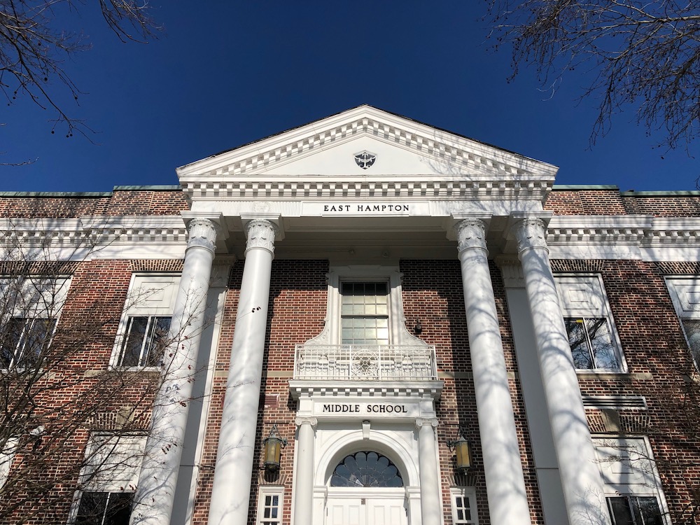 New Covid Cases Prompt East Hampton Middle and High Schools to Go