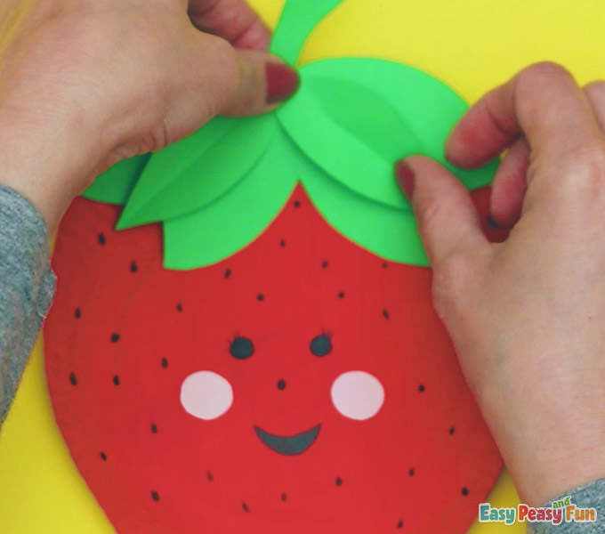 Paper Plate Strawberry Craft Easy Peasy and Fun