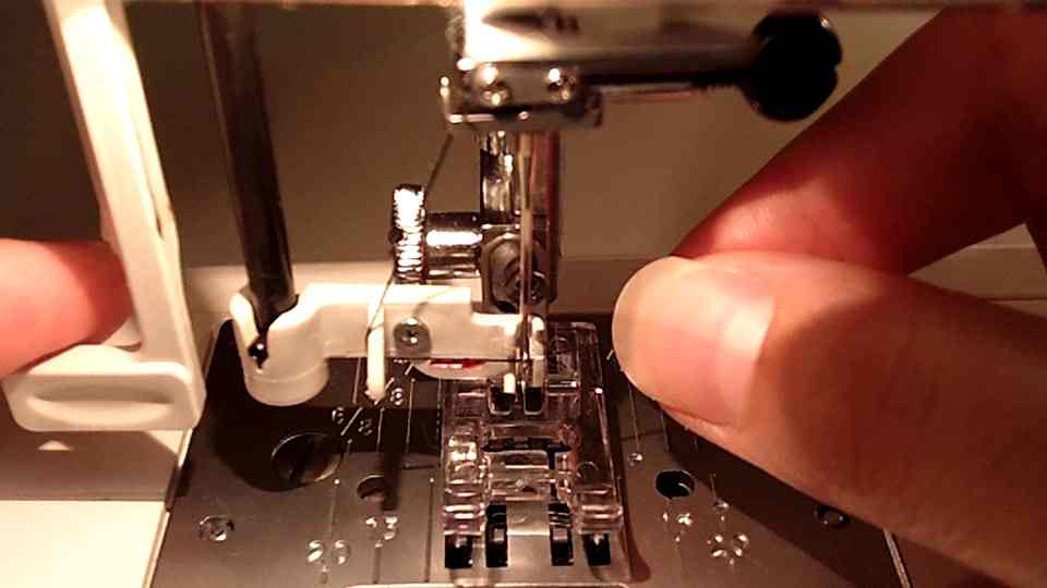 How to Use the Automatic Needle Threader on a Sewing Machine Easy Sewing For Beginners