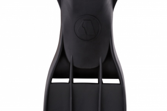 The Apeks RK3 is a rugged thermoplastic rubber fin.