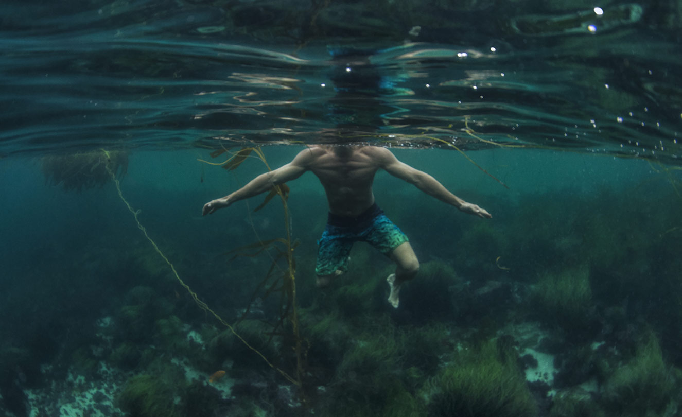 How Long Can You Tread Water Before Deciding to a Firefighter
