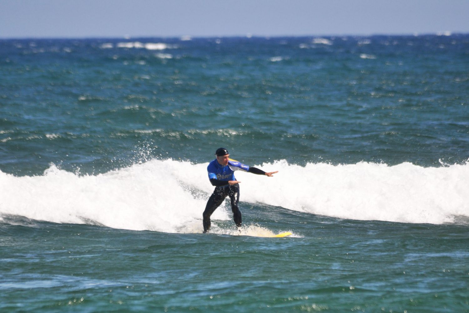 Surfen lernen auf Fuerteventura bei Surfcamps EAT TRAIN LOVE