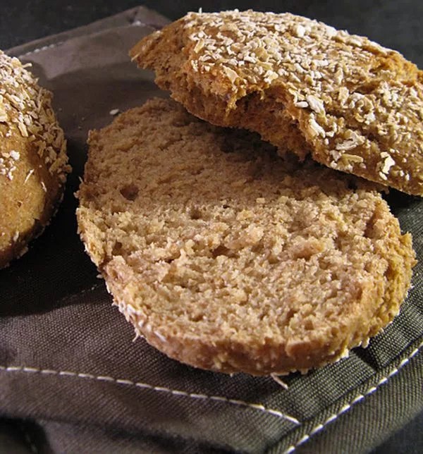 The Best Oatmeal Bread recipe — Eatwell101