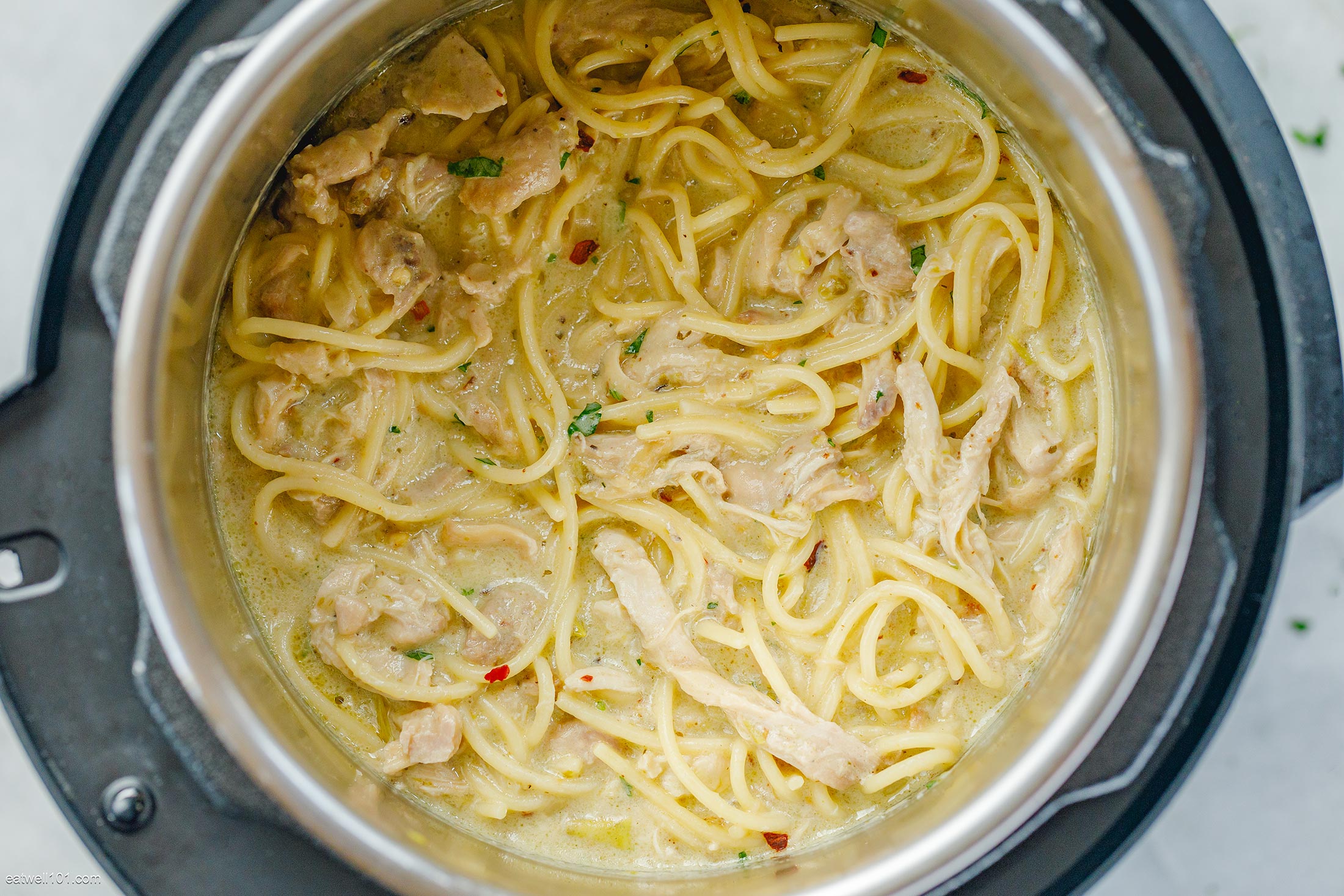 Instant Pot Creamy Chicken Noodle Recipe Instant Pot Chicken Pasta Recipe — Eatwell101
