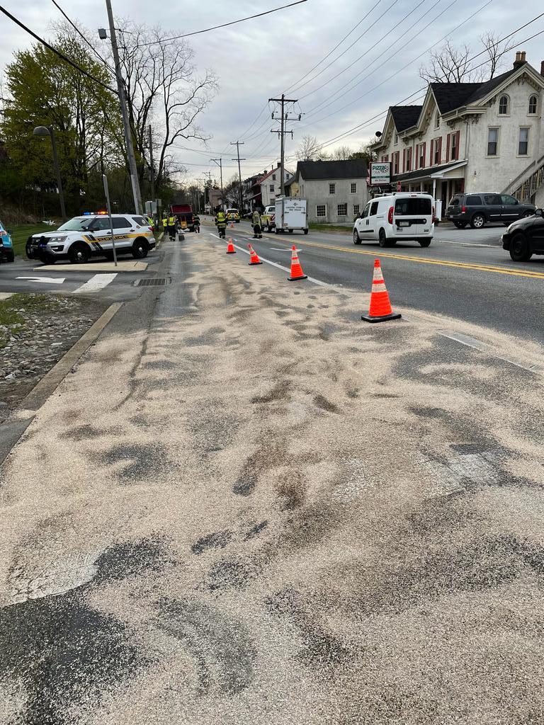 Hydraulic Fluid Leak Closes 322 Westbound East Brandywine Fire Company