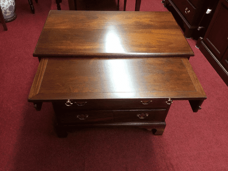 Vintage Colonial Williamsburg Chest, Kittinger Furniture