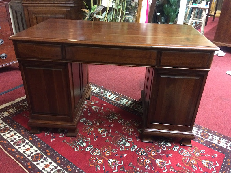 Vintage Writing Desk, Pennsylvania House Furniture What is it Worth?